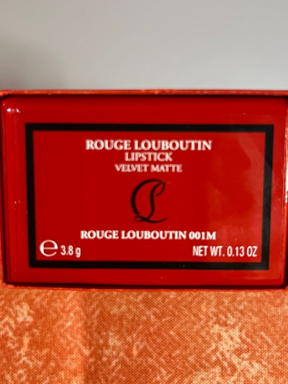 Christian Louboutin Rouge Louboutin Lipstick 001M Red - Picture 3 of 5